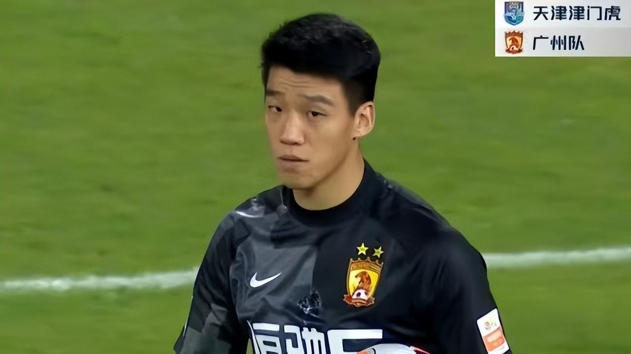 效仿李霄鹏？郑智引援瞄准前东家泰山，鲁媒：泰山2门试训西海岸