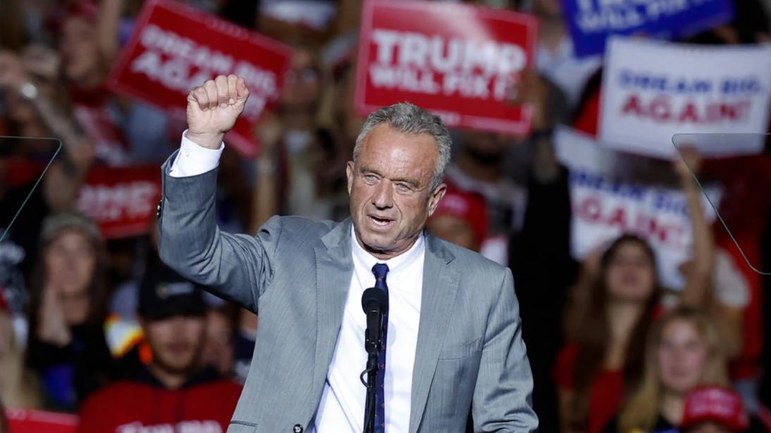 巨无霸与“叛徒”：小肯尼迪的“倒戈”与肯尼迪王朝的黄昏