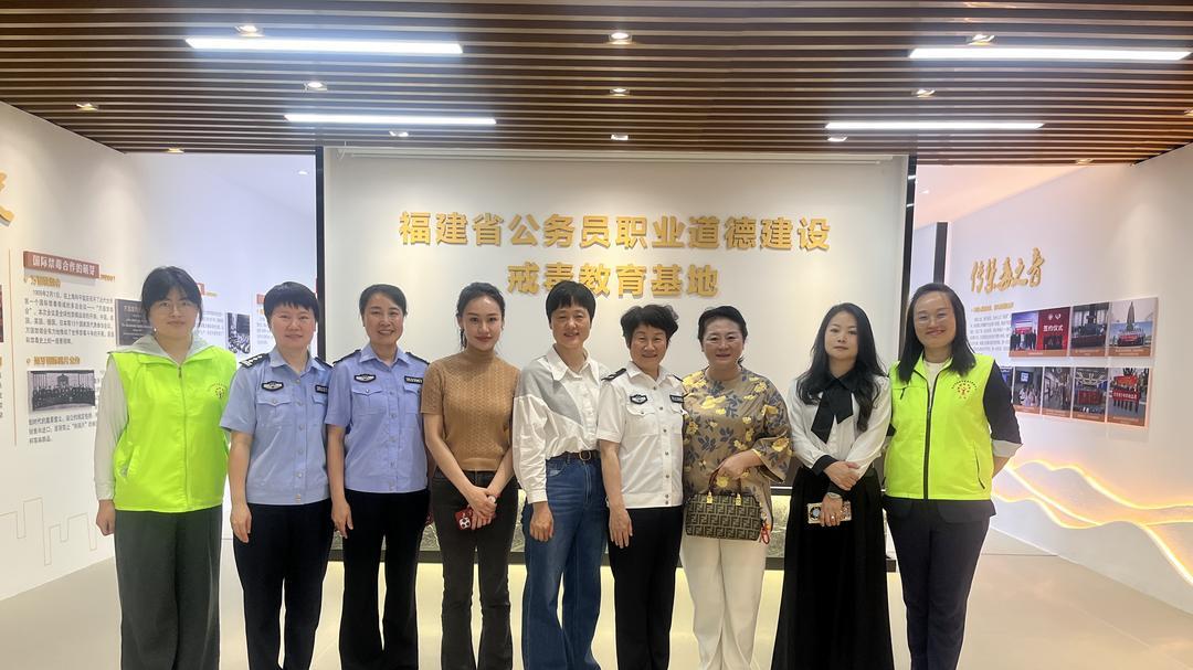 民盟福建省直经济总支携手福延公益助力黄丝带行动