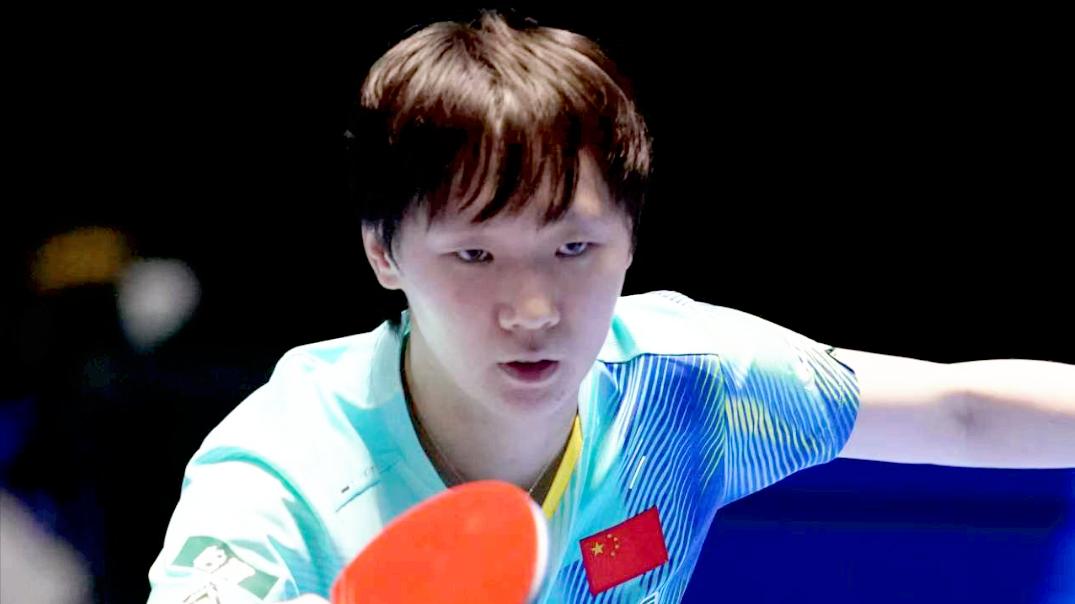 王曼昱再发威！亚洲杯3-0横扫日本选手，马琳场外指导气定神闲