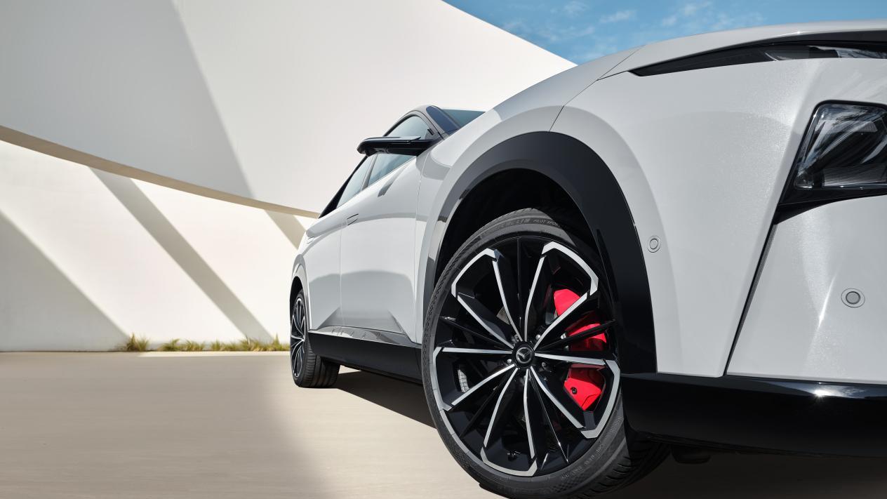 合资新能源家用 SUV 双选对比 马自达 EZ-60 与日产 NX8 各展所长