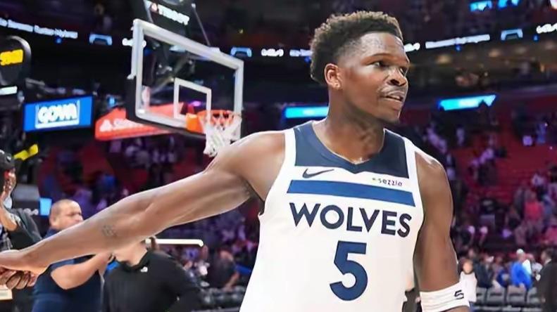 一场131: 122的比赛，华子再创NBA纪录！