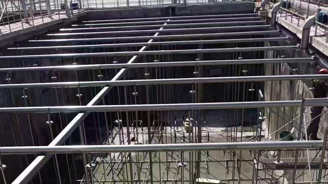 制药厂好氧池曝气装置曝气管哪家好评率高：选型时效规则与成本避坑指南