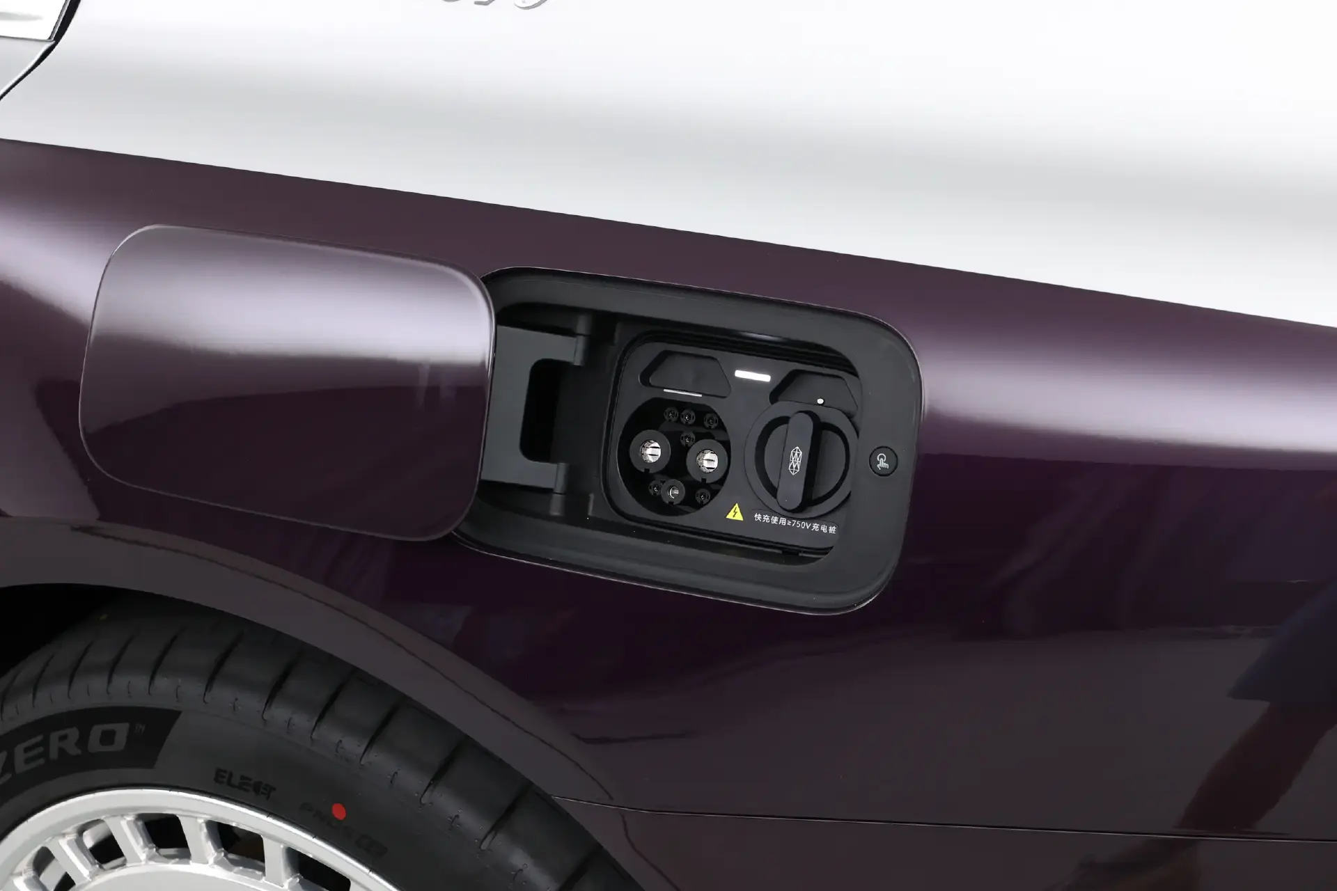 国产豪华车阵容盘点：舒适、豪华、动力均在线，有你喜欢的吗？