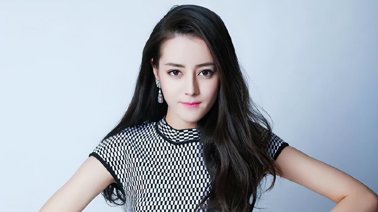 迪丽热巴的《白日提灯》算扑了吗？