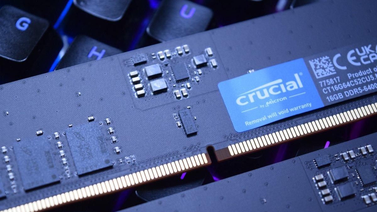 DDR4价格暴涨172%反超DDR5，内存市场陷入疯狂抢购潮