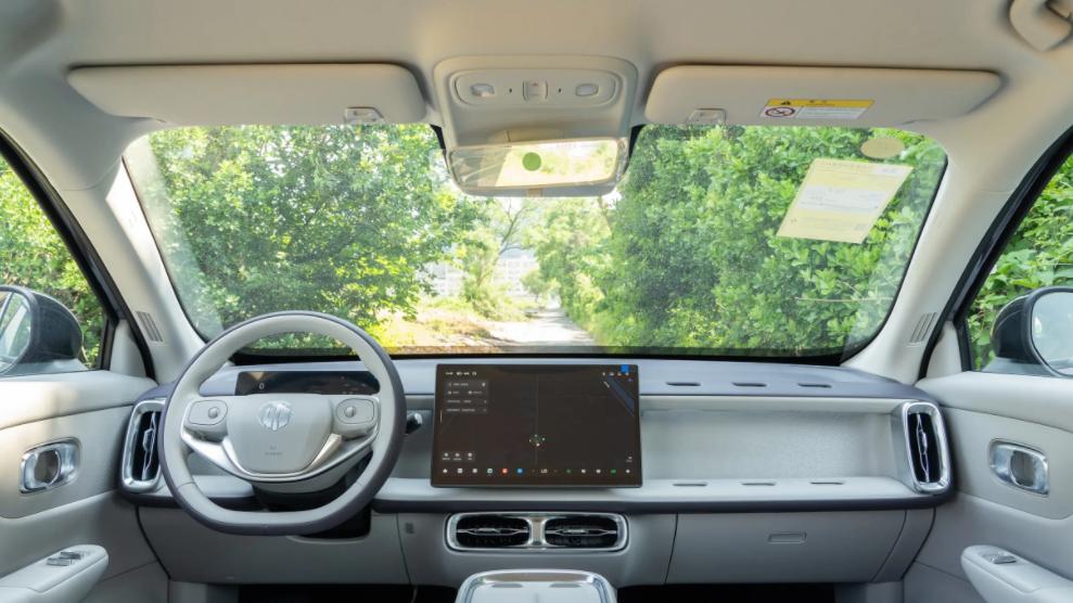 定位紧凑型SUV，续航扎实代步无压力，零跑B10值得选吗？
