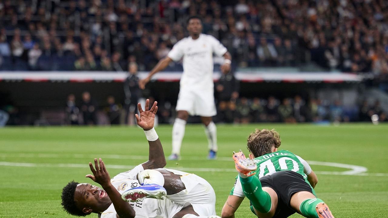 西班牙超级杯，马竞VS皇马，看西蒙尼是否依旧能够压制皇马？