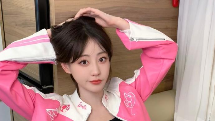 祝绪丹收工后，随手记录了一段属于自己的小小时光。