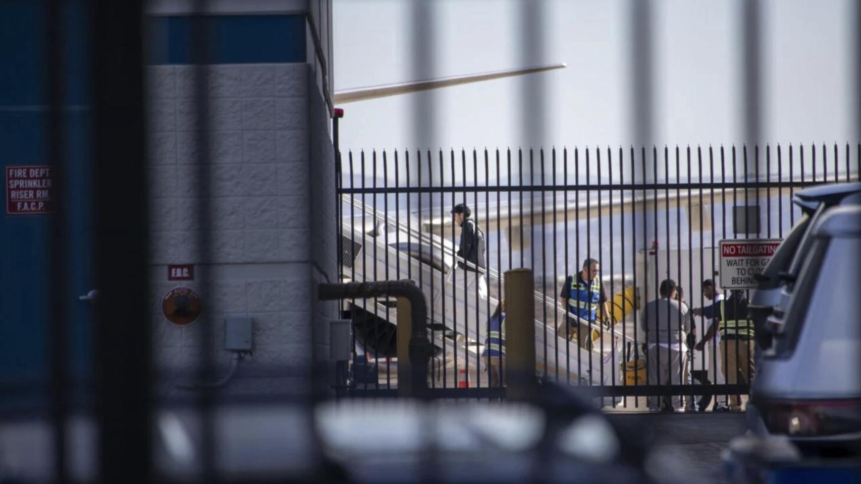 从羁押到拟遣返，伊朗同性恋者的美国庇护梦碎，沦为霸权闹剧