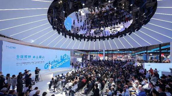 中国十大汽车出口企业“揭晓”：比亚迪跃居第二，榜首突破130万辆