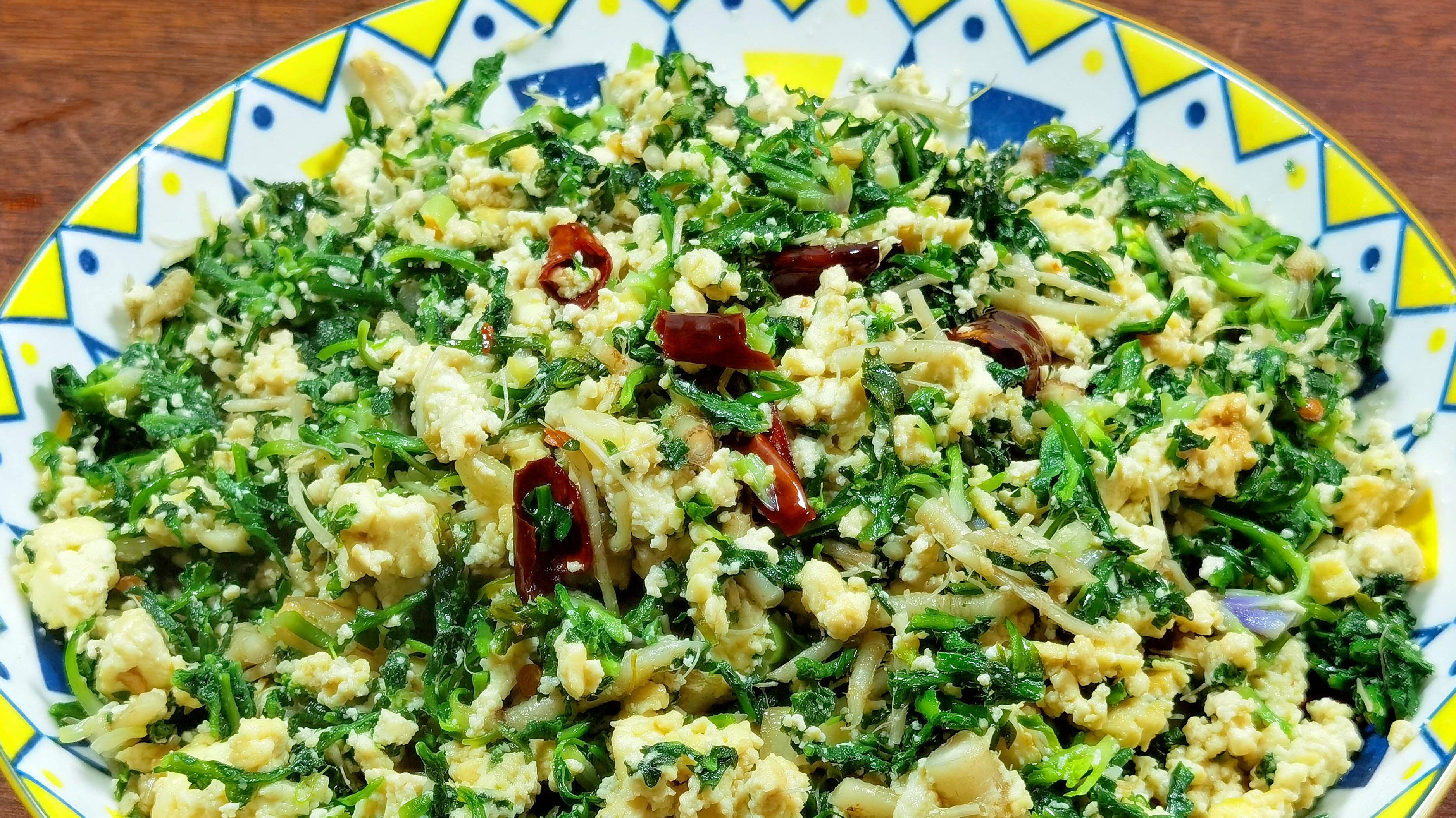 2月使劲吃这个“挖痰”菜，一能挖出老痰，二能升阳气、三能疏肝气，鲜嫩营养正当时，别错过了！