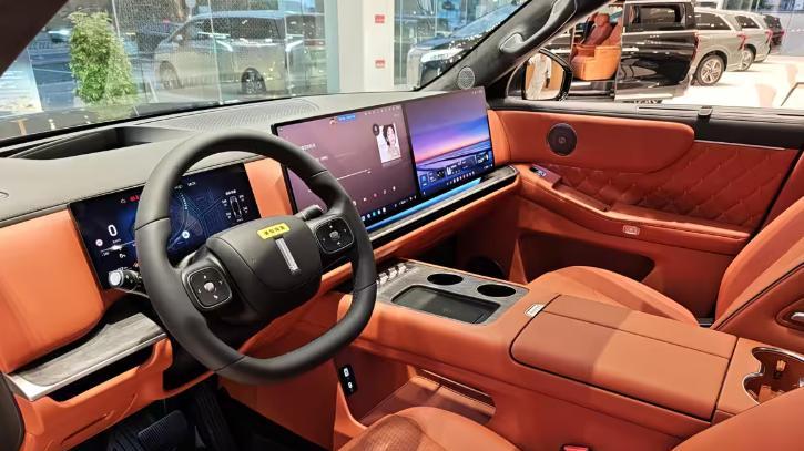 又一大六座SUV来了！尺寸超问界M9，综合续航1700公里