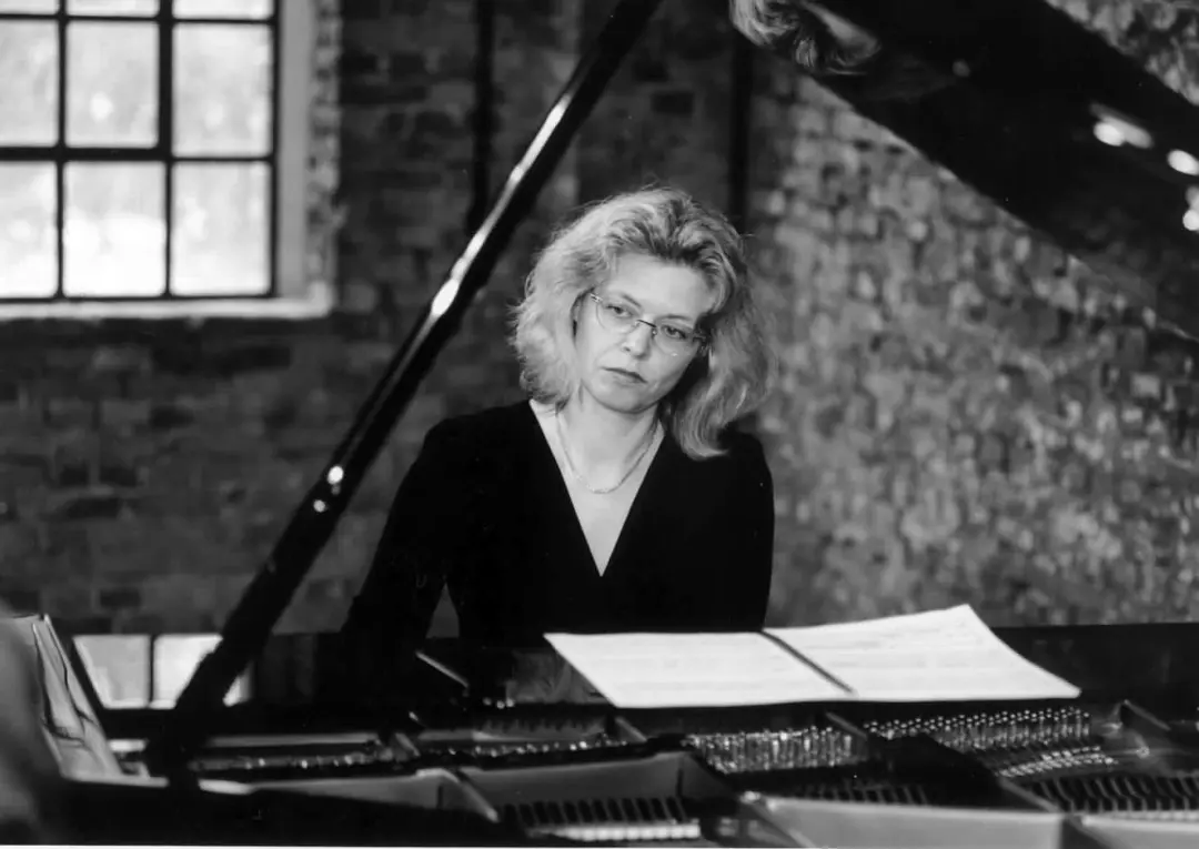 重磅来袭｜德国富克旺根艺术大学苏珊娜·阿西里斯教授钢琴大师班，4月登陆埃森！