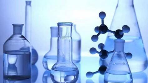 为什么我的液体样品测出的 L* 值会高于 100？