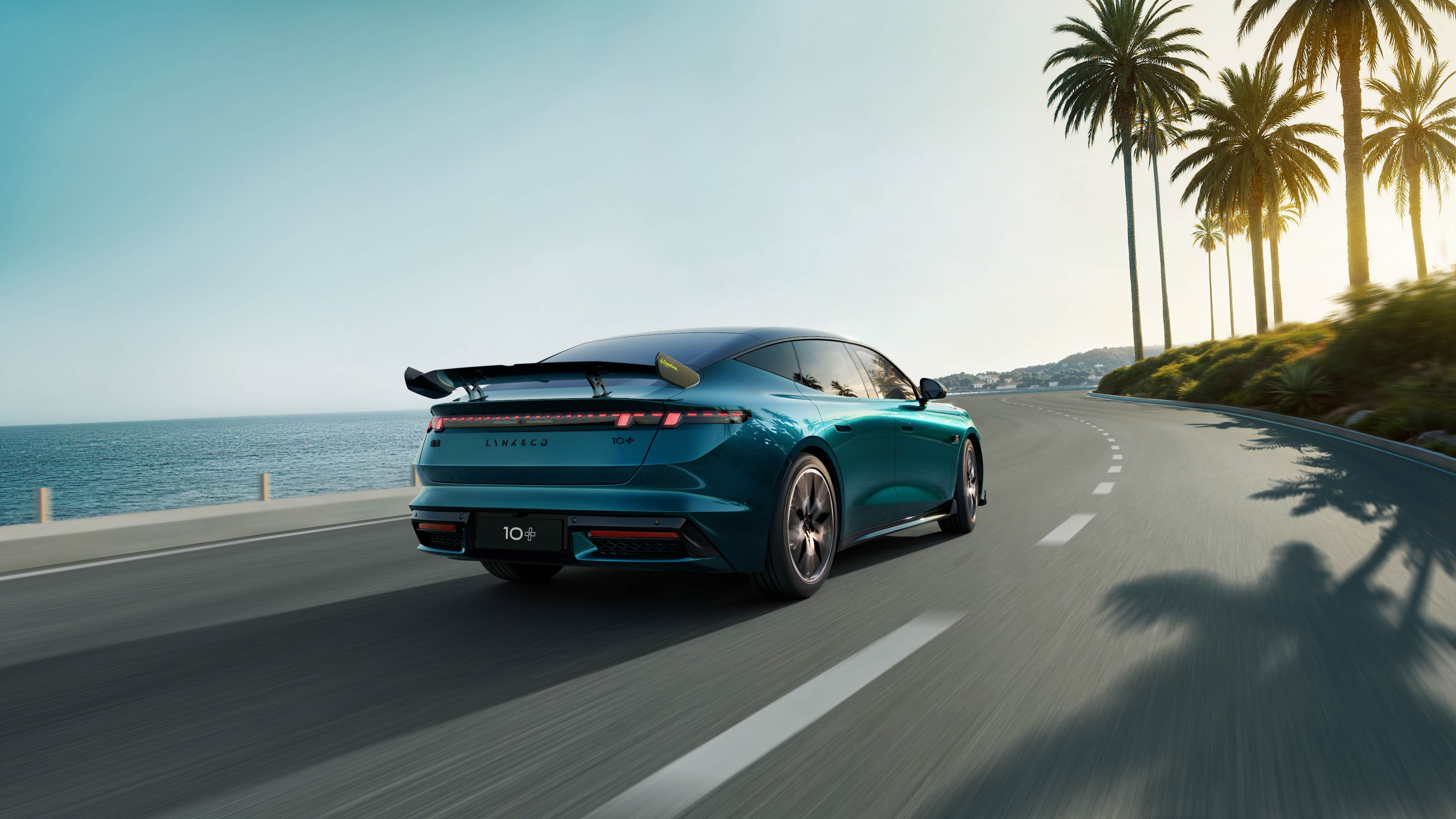 中大型纯电运动轿车标杆，领克10+够格吗？