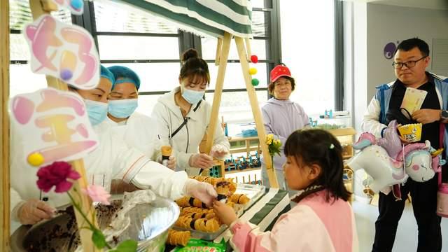 济南高新区玉兰花园幼儿园开展春日游园会暨第三届樱花节活动