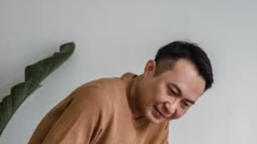 多给予鼓励与肯定，让孩子拥有自信乐观的心态