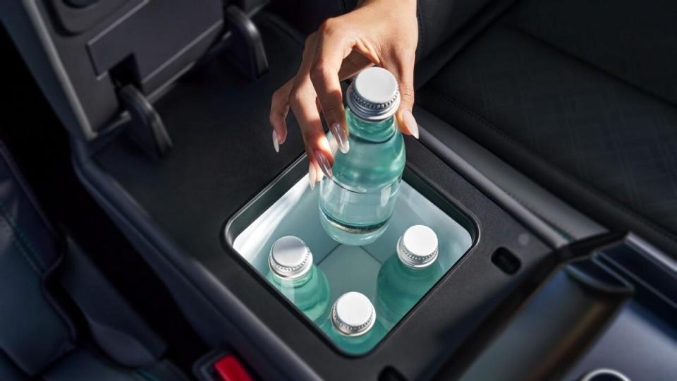 秦家族DM-i上新，纯电210KM续航，8.98万元起又要排队抢