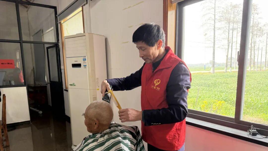 “惠宁”公益日 集爱巴士开向——大宁村