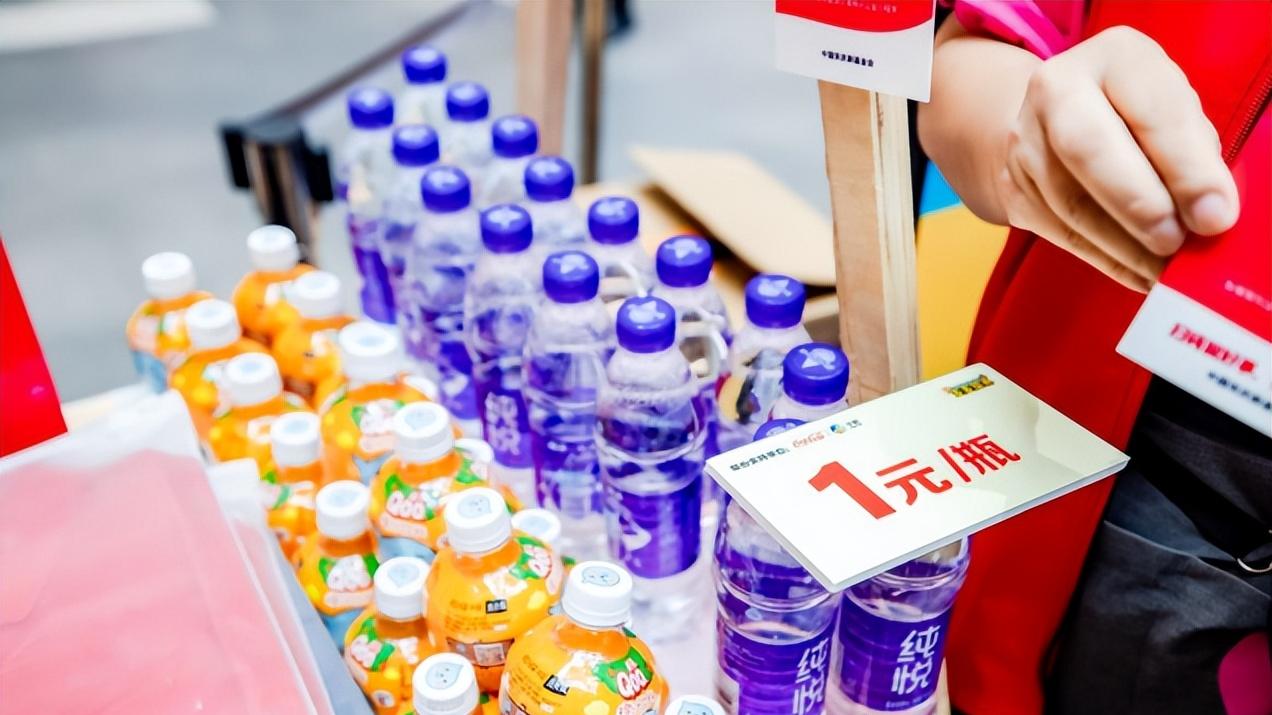 中粮可口可乐华中公司联动麦当劳公益市集，爱心义卖守护童心！