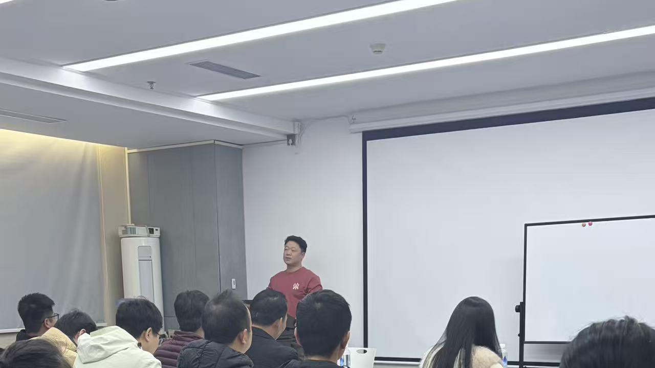 华控智能召开2025年度总结会：聚焦价值与创新，迈向高质量发展新阶段