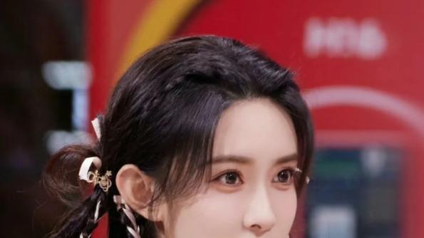 染发掉色黄不拉几？编发 + 发带 = 尴尬期自救神器