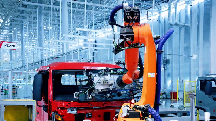 智赋轻卡 质赢未来｜走进东风乾坤智能化工厂，见证高端制造硬实力