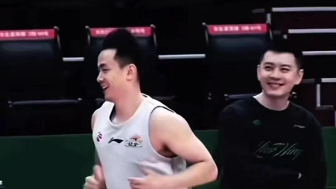 辽宁86-72击败吉林，结束四连败，杨鸣派上助理教练！