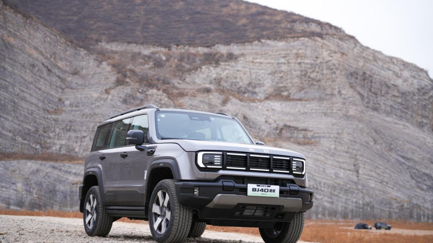 新能源硬派SUV怎么挑？从BJ40增程元境智行版看三大安全要点