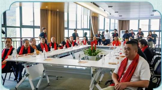 以酒为媒纵情山水，让酱酒体验更具诗意与远方