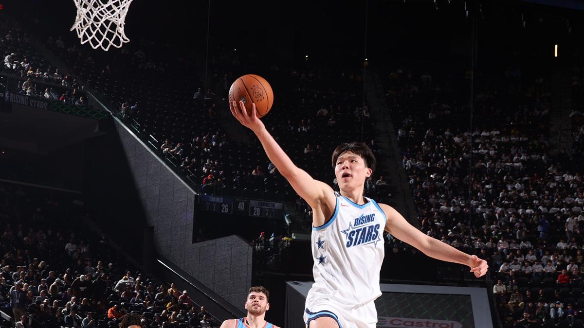 本赛季同样34场，30顺位的尼德豪泽拿到125分79板10助，16顺位的杨瀚森数据如何？