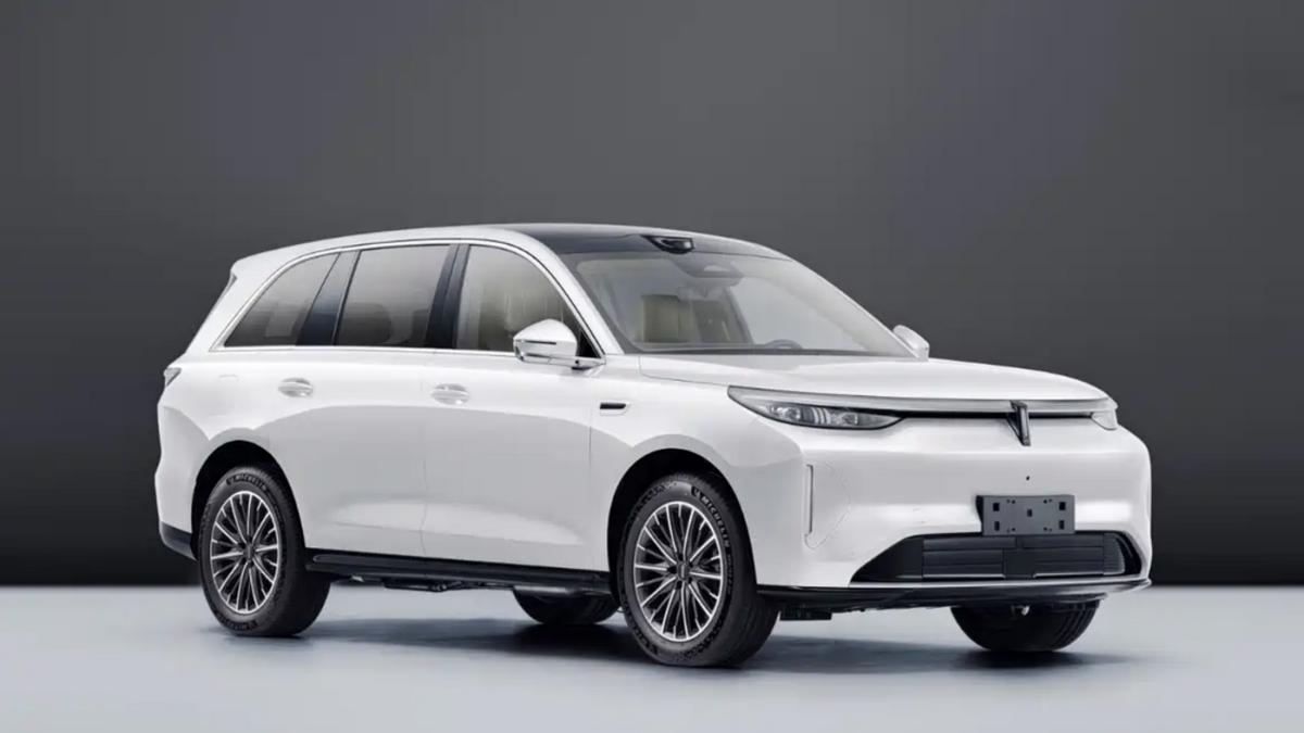 魏牌V9X预售37.18万起，还有纯电和油电混动？