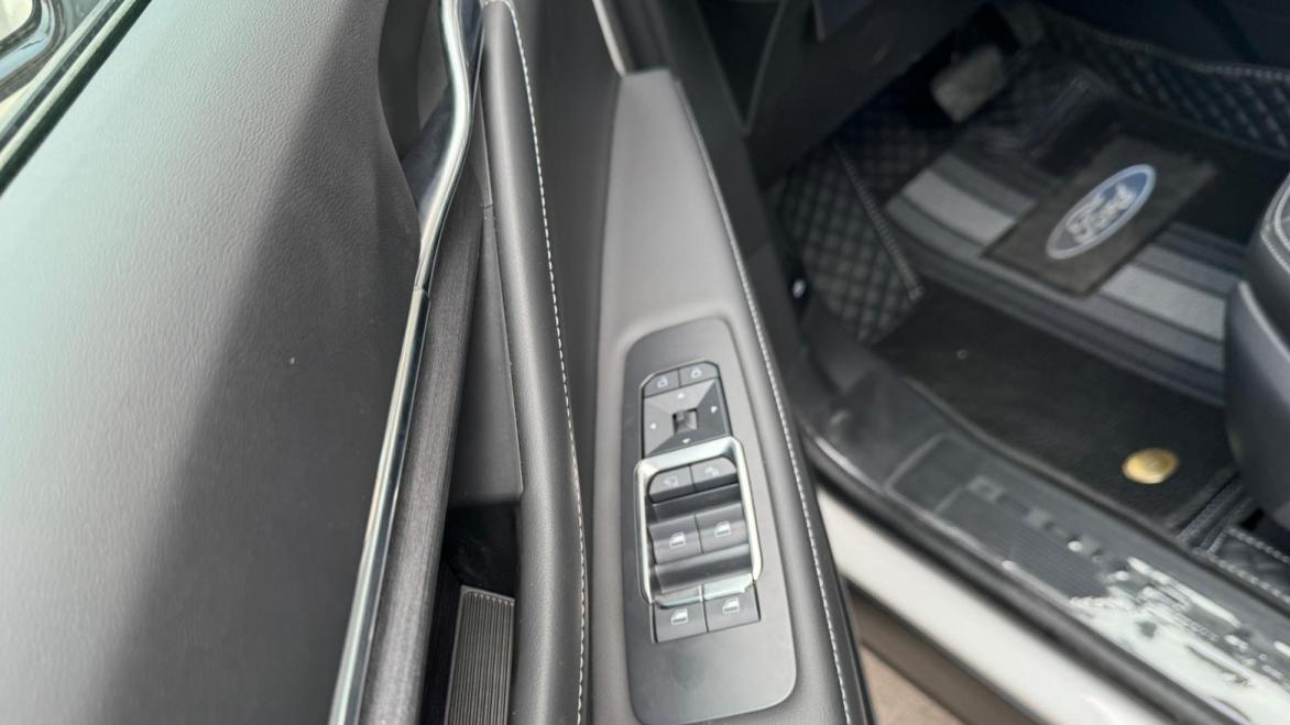 开锐界L备年货，后备箱塞得满满当当