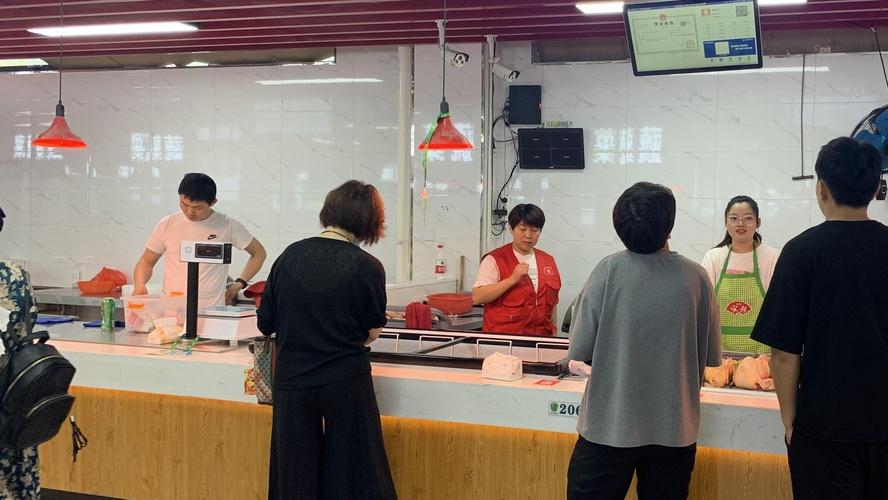 菜市场设计让冷清市场变网红