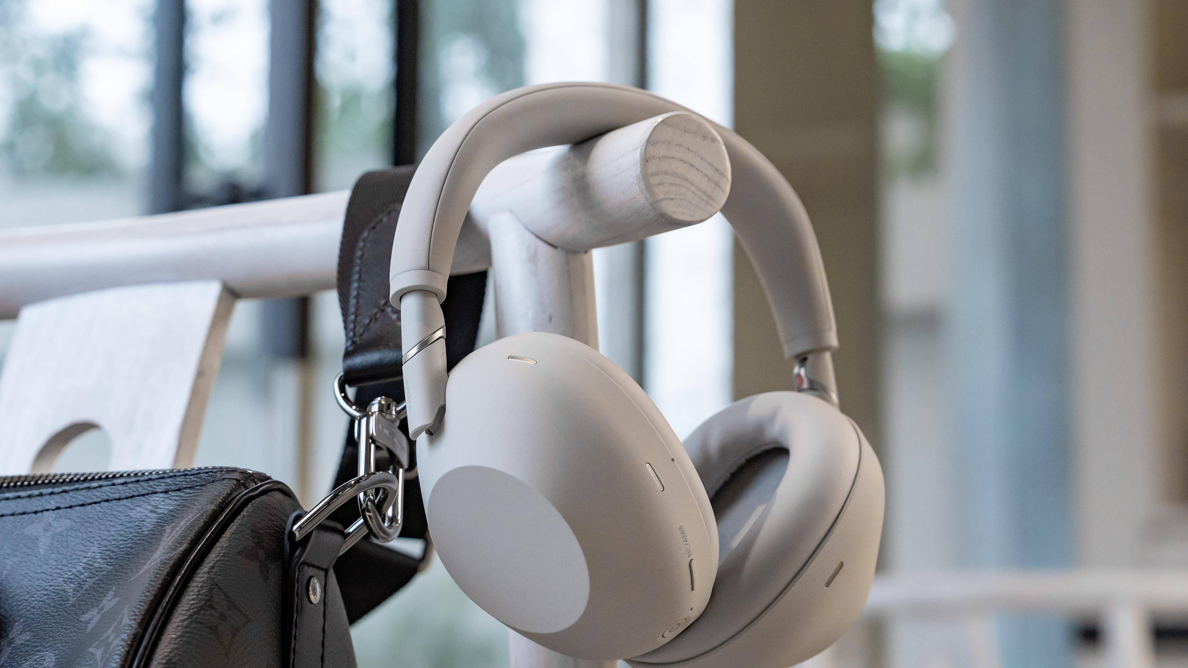 2026头戴式耳机哪款好用？精选头戴式耳机排行榜前10，佩戴贴合且舒适