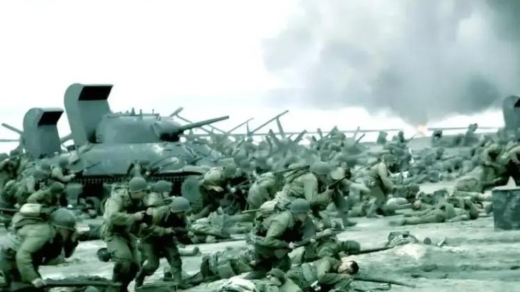 美国最耻辱战役！3万精锐100艘军舰攻上小岛，结果对手仅是3条狗