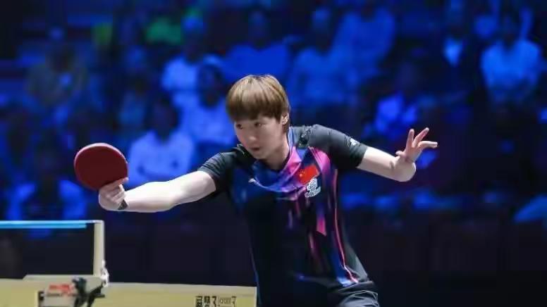 若王曼昱像陈梦在巴黎奥运会上夺冠的话，现场球迷又出啥幺蛾子？