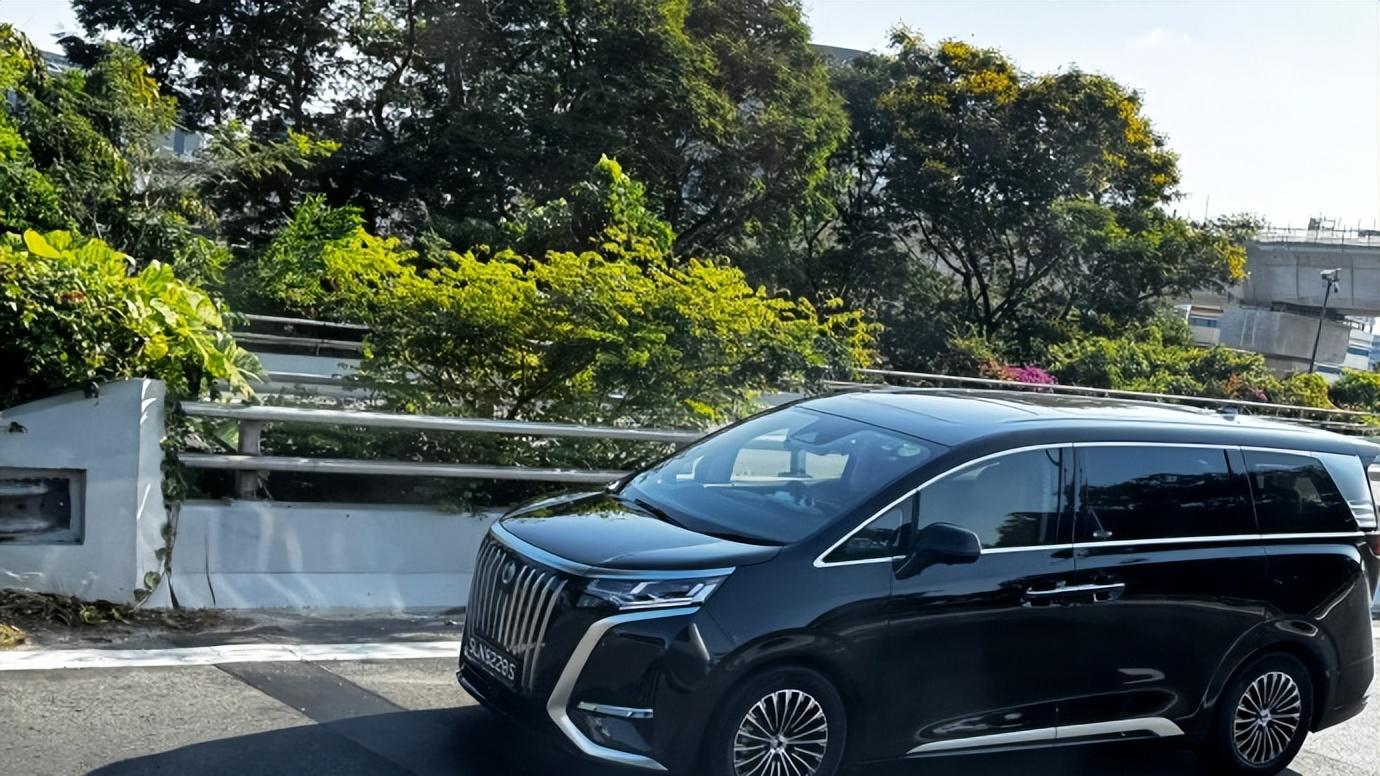 比亚迪蝉联新加坡年度汽车销冠，中国新能源出海交出硬核成绩单