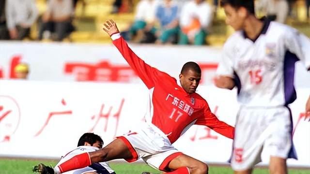 范志毅口中踢球最好看的甲A外援，曾是货车司机，在巴西混不出头