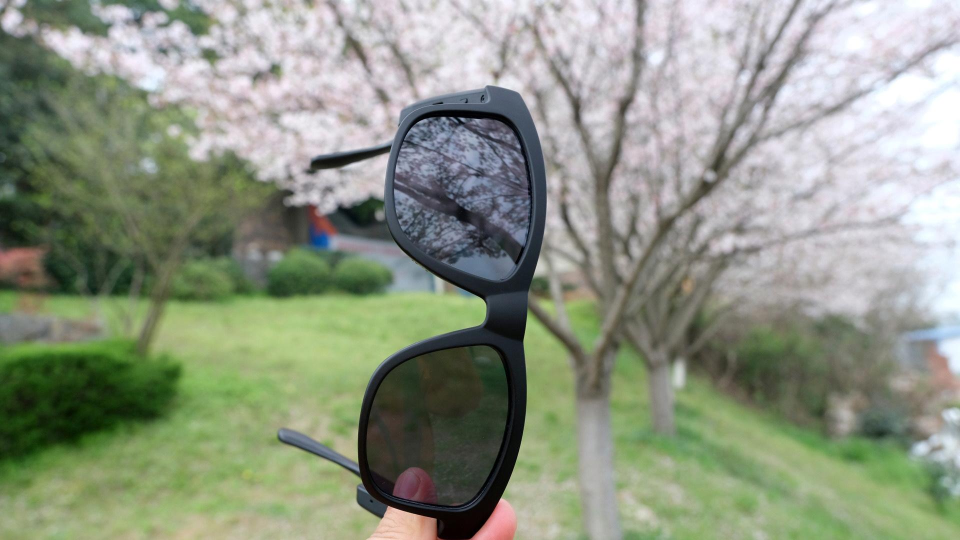 不到百元！飞雅F1智能眼镜实测：运动+日常全能，性价比绝了