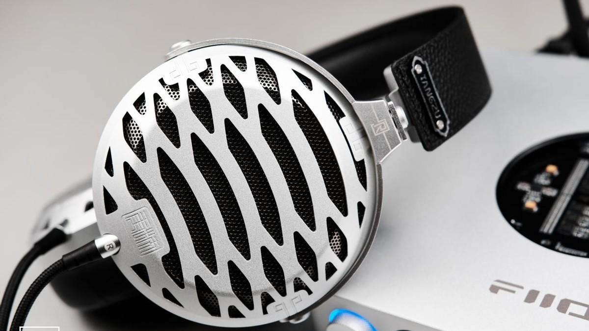 「西行第一妖」唐族牛魔王平板头戴耳机体验分享