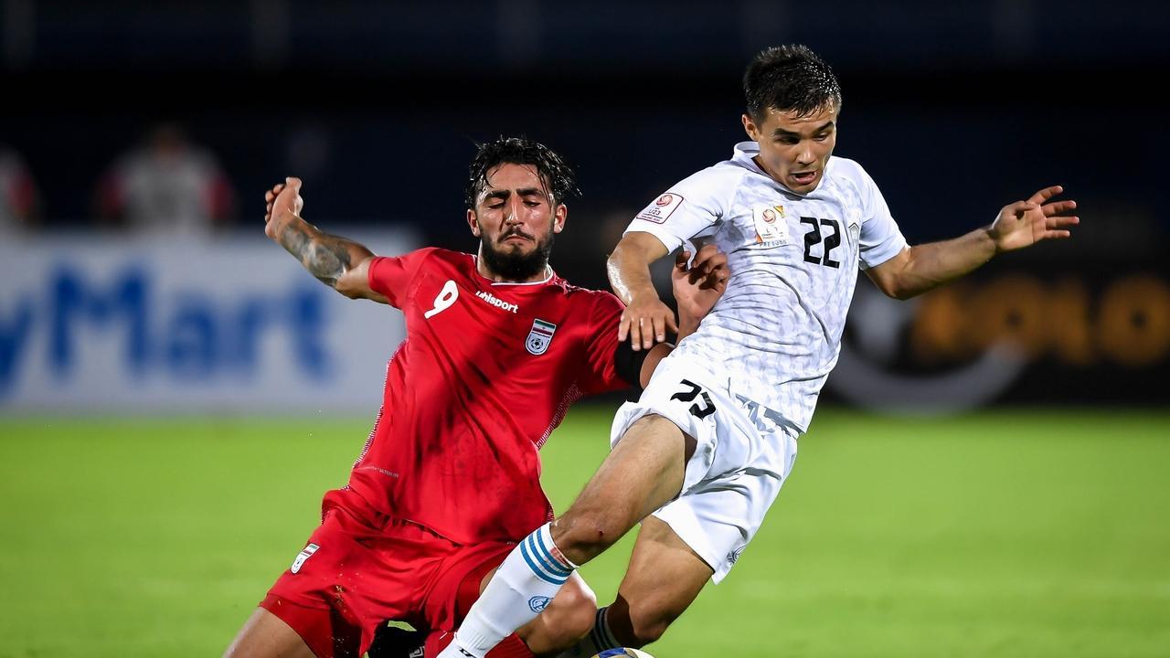 随着卡塔尔0-1, 伊朗0-0, 亚洲杯最新积分榜出炉: 中国男足倒数第二