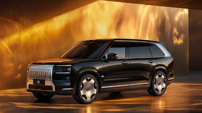 放弃价格战，反而销量暴涨？极氪的“反套路”赢麻了