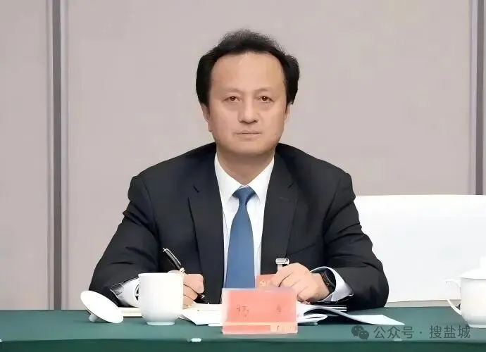 四川港航集团一把手落马，杨军被查敲响国企反腐警钟