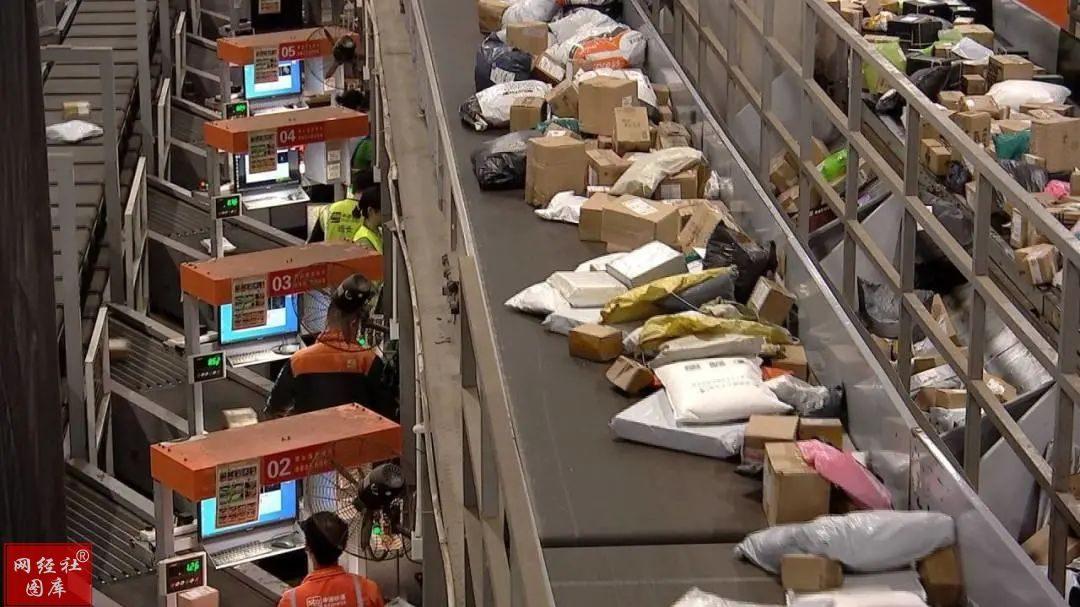 油价“高烧” 快递费大涨 最大受害者电商老板哭诉