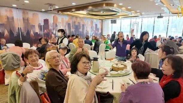 “TVB御用恶霸”罕现身瘦到不同样！