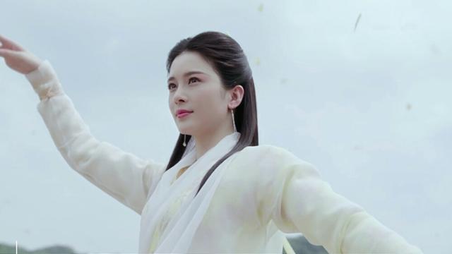 赵樱子被誉为戛纳“最美红毯”且重新定义了古装回忆杀