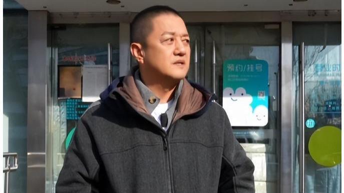 嫣然天使儿童医院濒临关停，李亚鹏筹款自救引发网友热议