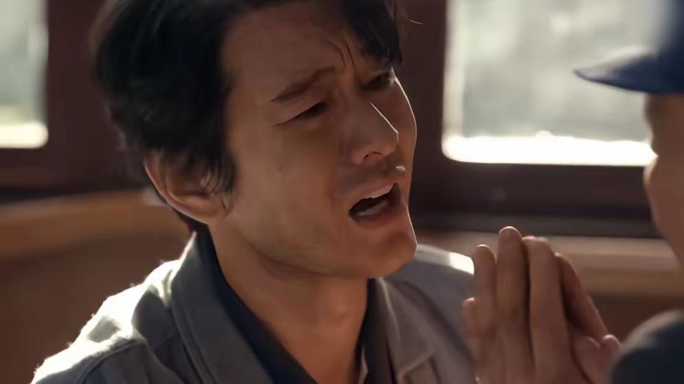 《小城大事》：郑德诚侄子抢劫还重伤了谭镇长，直接被抓了！